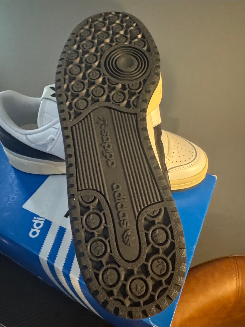 adidas Forum Low White & Black Low-Top Court Sneakers - Picture 5 of 6